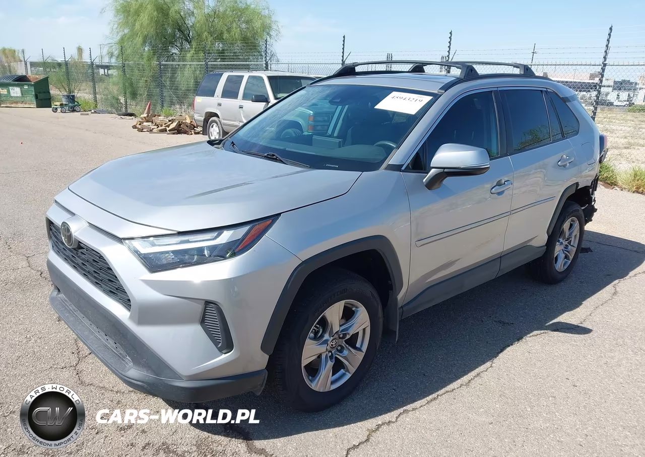 2023 Toyota Rav4 Xle VIN:2T3W1RFV3PW244004 - 2