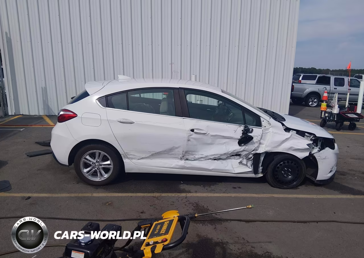 2018 Chevrolet Cruze Lt Auto VIN:3G1BE6SM6JS569032 - 13