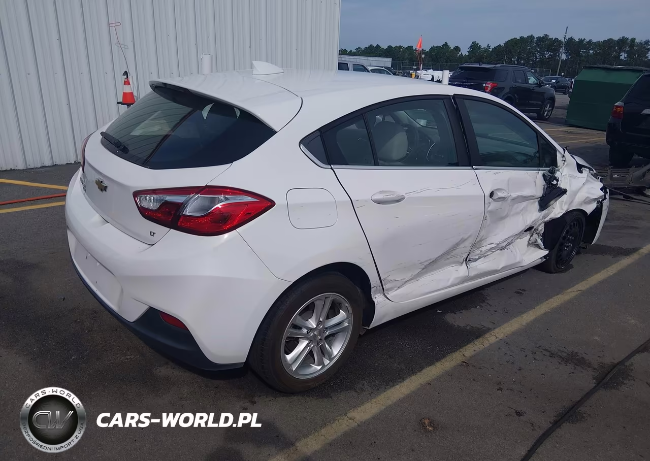 2018 Chevrolet Cruze Lt Auto VIN:3G1BE6SM6JS569032 - 4