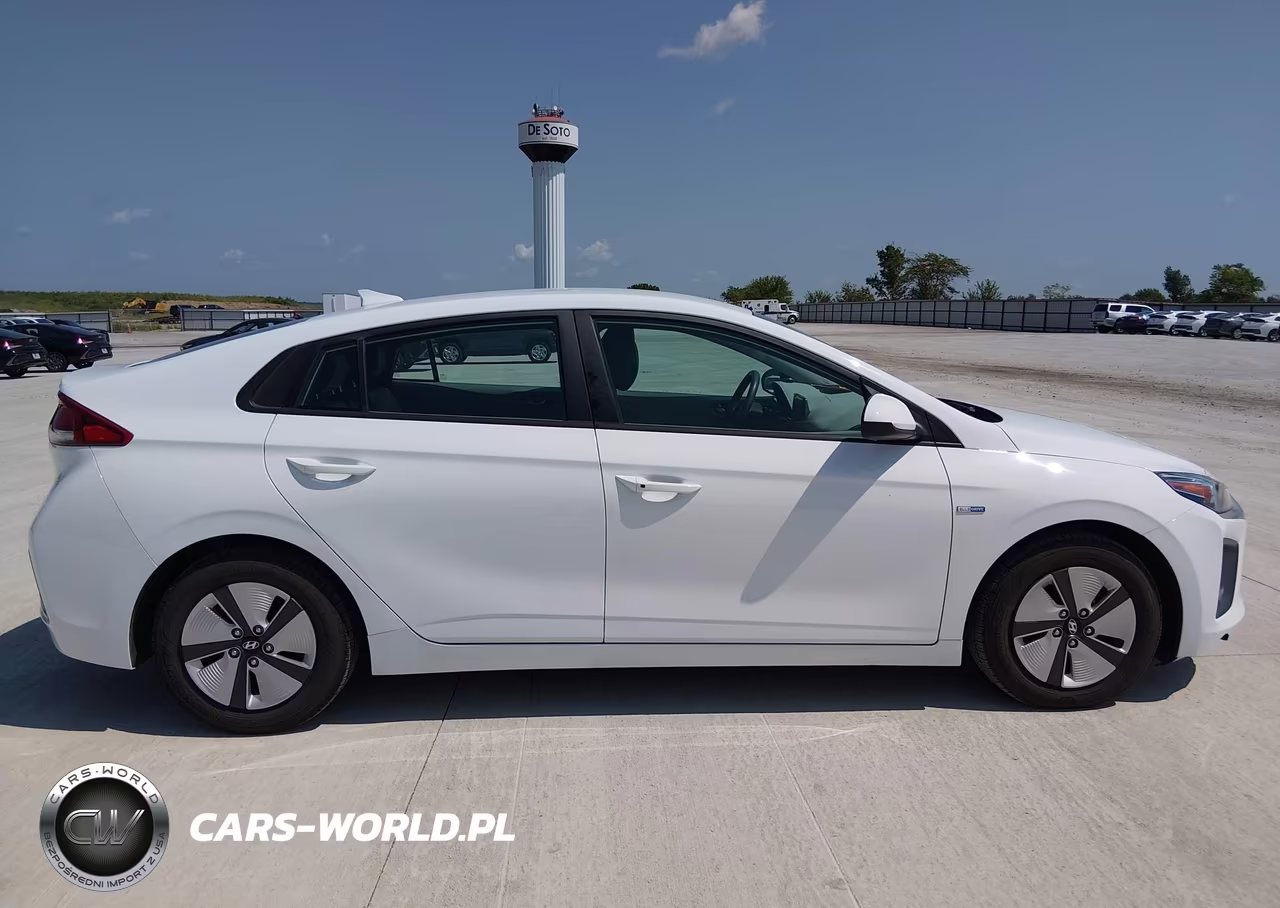 2020 Hyundai Ioniq Hybrid Blue VIN:KMHC65LC8LU233227 - 15