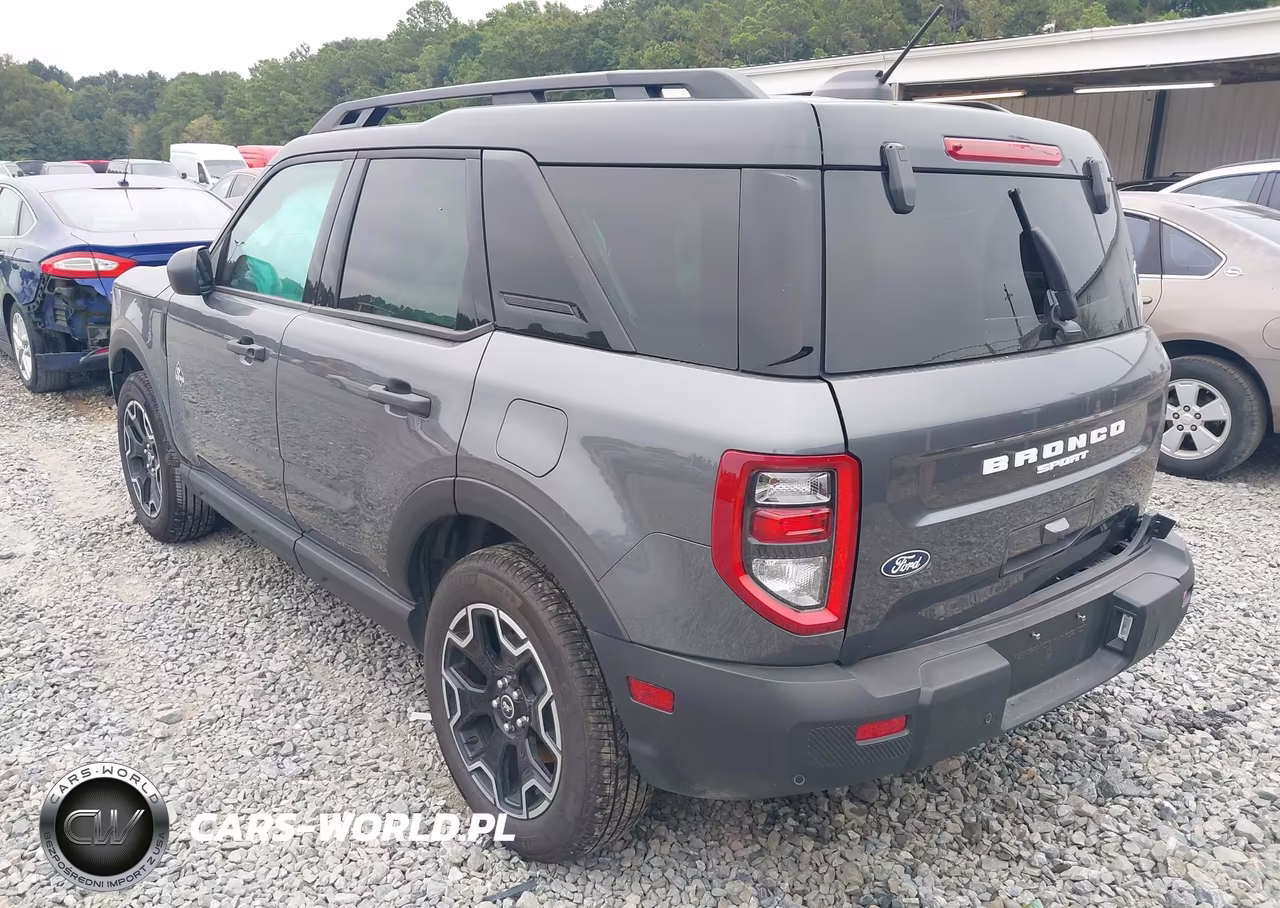 2026 Ford Bronco Sport Outer Banks VIN:3FMCR9CNXTRE27846 - 3