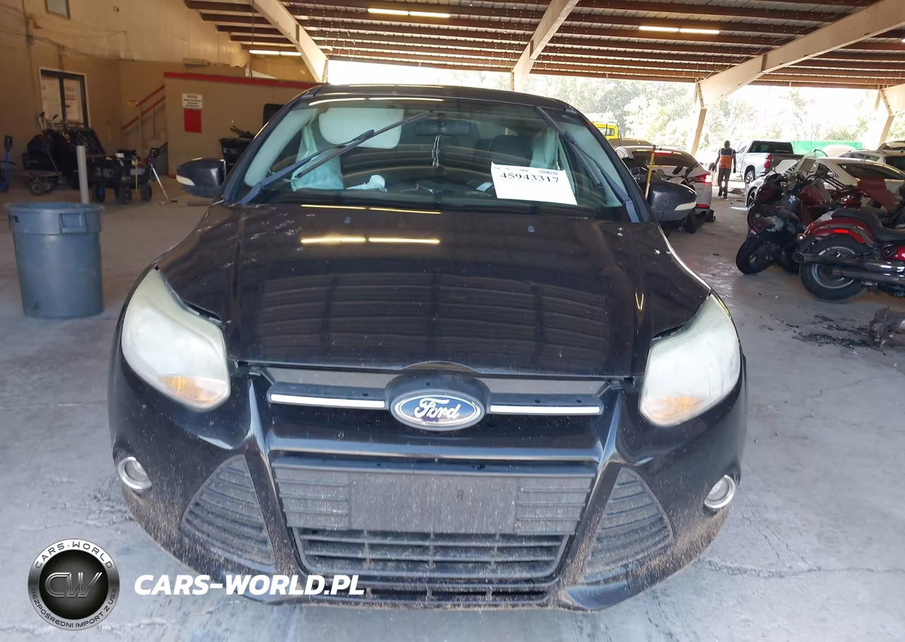 2013 Ford Focus Titanium VIN:1FADP3J2XDL334416 - 11