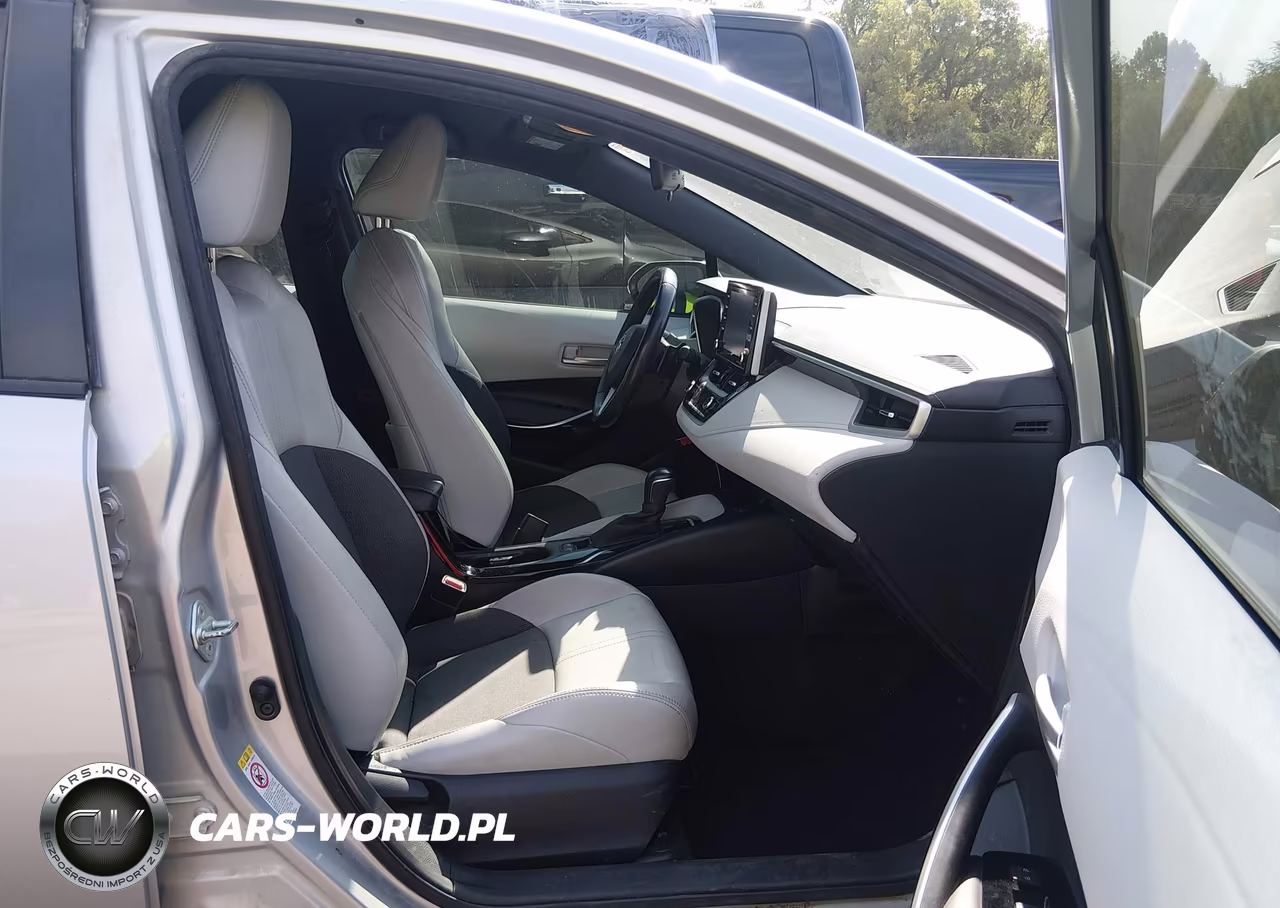 2020 Toyota Corolla Xse VIN:JTNC4RBE5L3099301 - 5