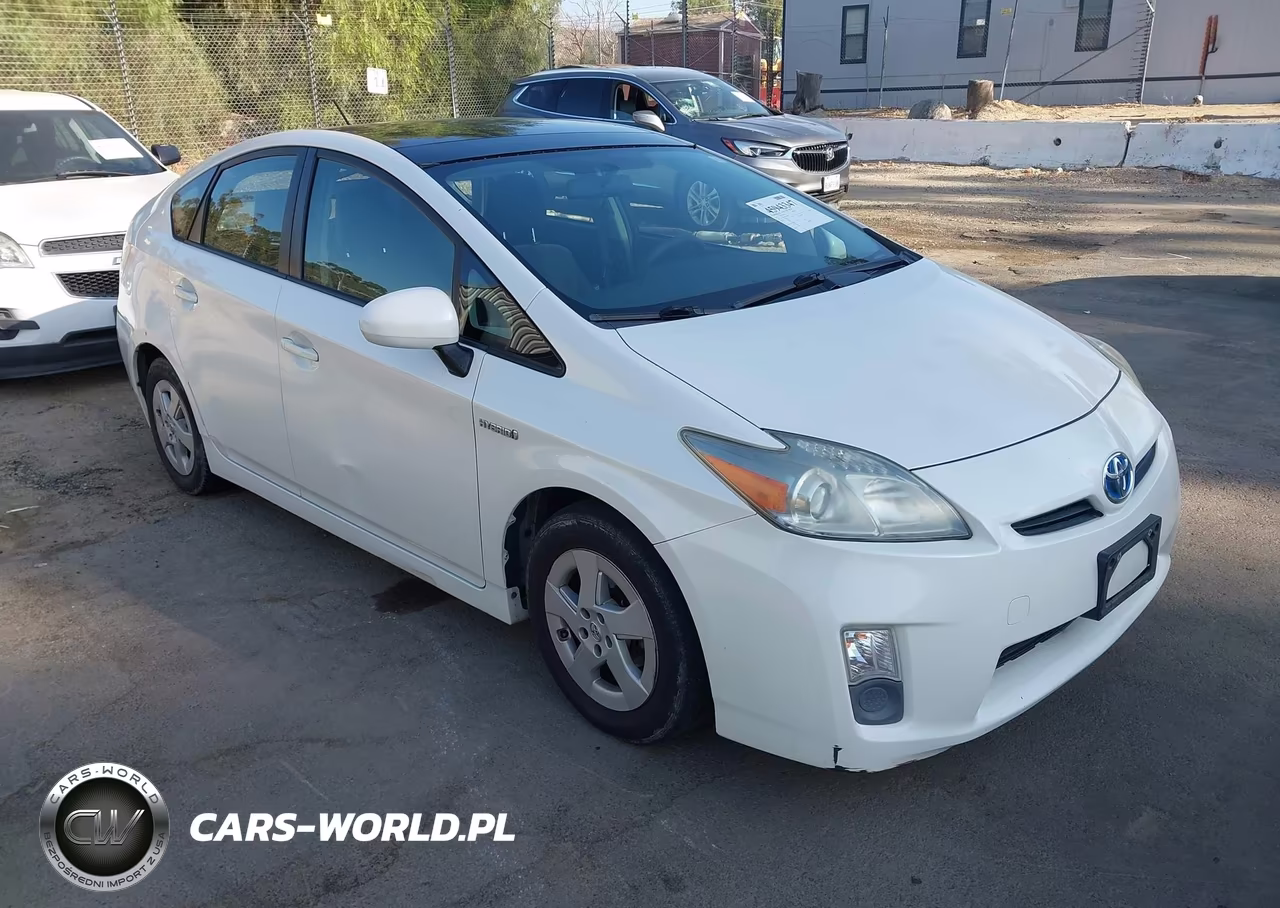 2011 Toyota Prius Three – zdjęcie 1 z 17