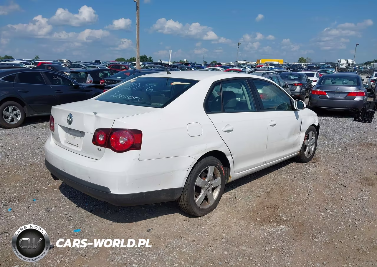 2009 Volkswagen Jetta S VIN:3VWJZ71K19M140889 - 4