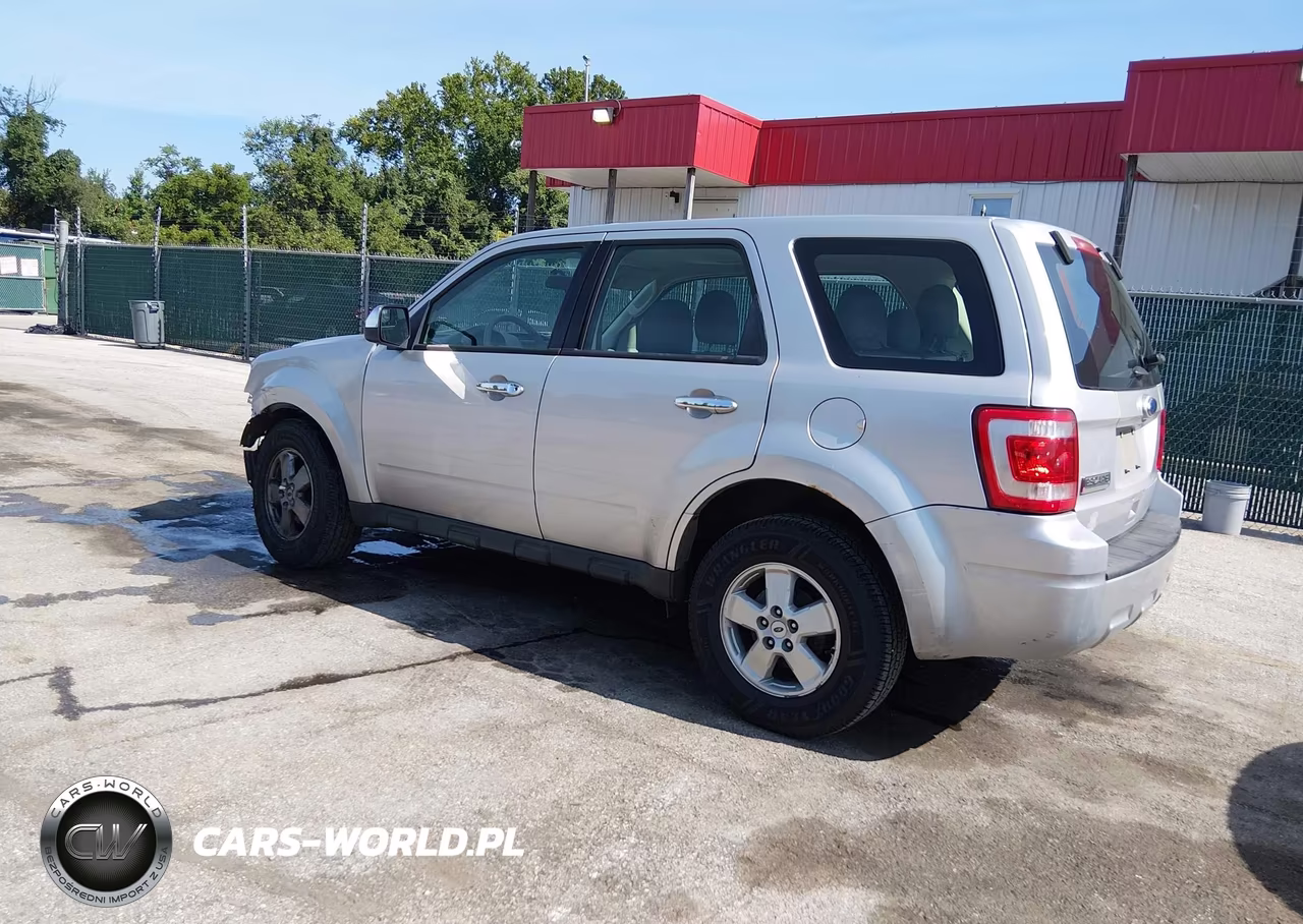 2012 Ford Escape Xls VIN:1FMCU0C78CKB62943 - 3