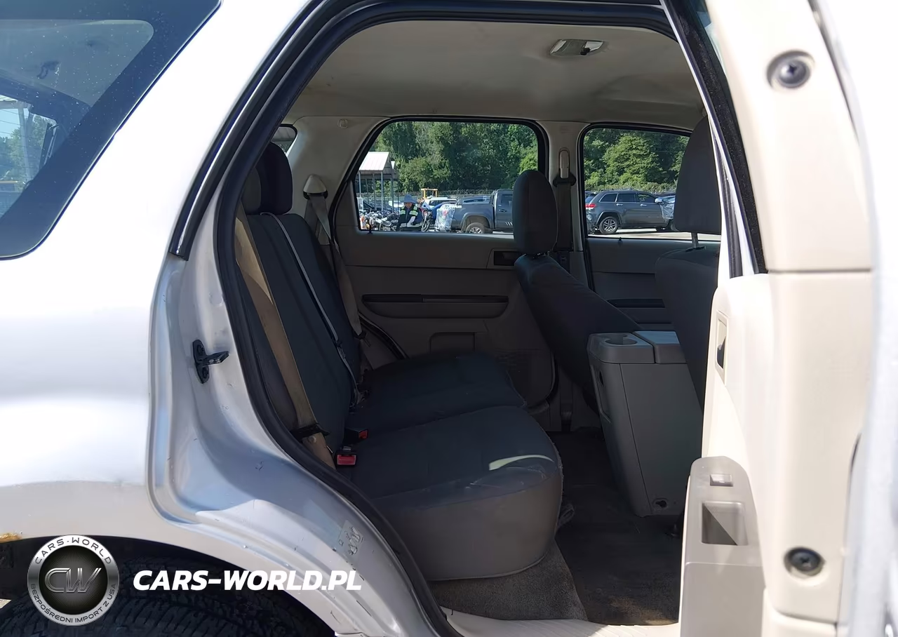 2012 Ford Escape Xls VIN:1FMCU0C78CKB62943 - 8