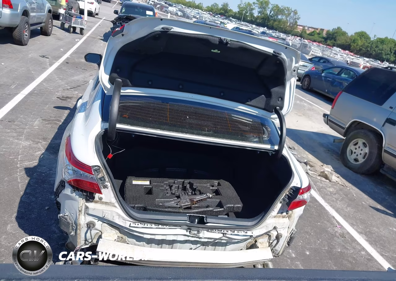 2020 Toyota Camry Xse VIN:4T1K61AK8LU370201 - 17