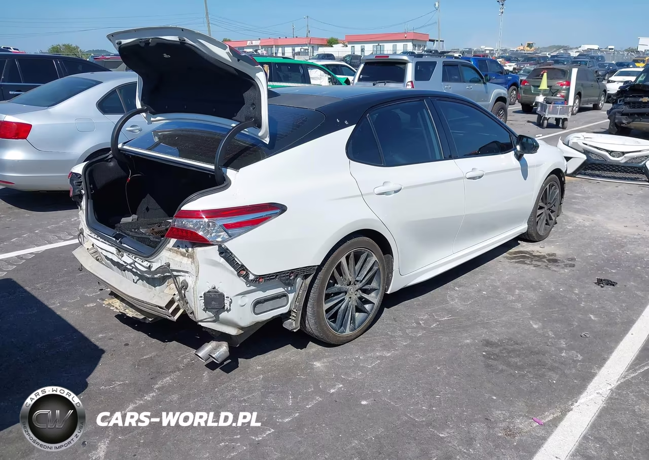 2020 Toyota Camry Xse VIN:4T1K61AK8LU370201 - 4