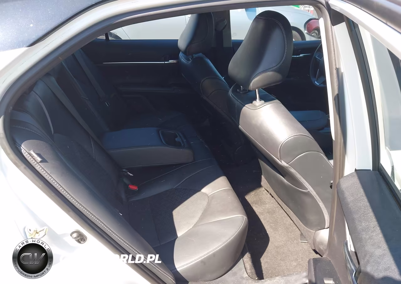 2020 Toyota Camry Xse VIN:4T1K61AK8LU370201 - 8