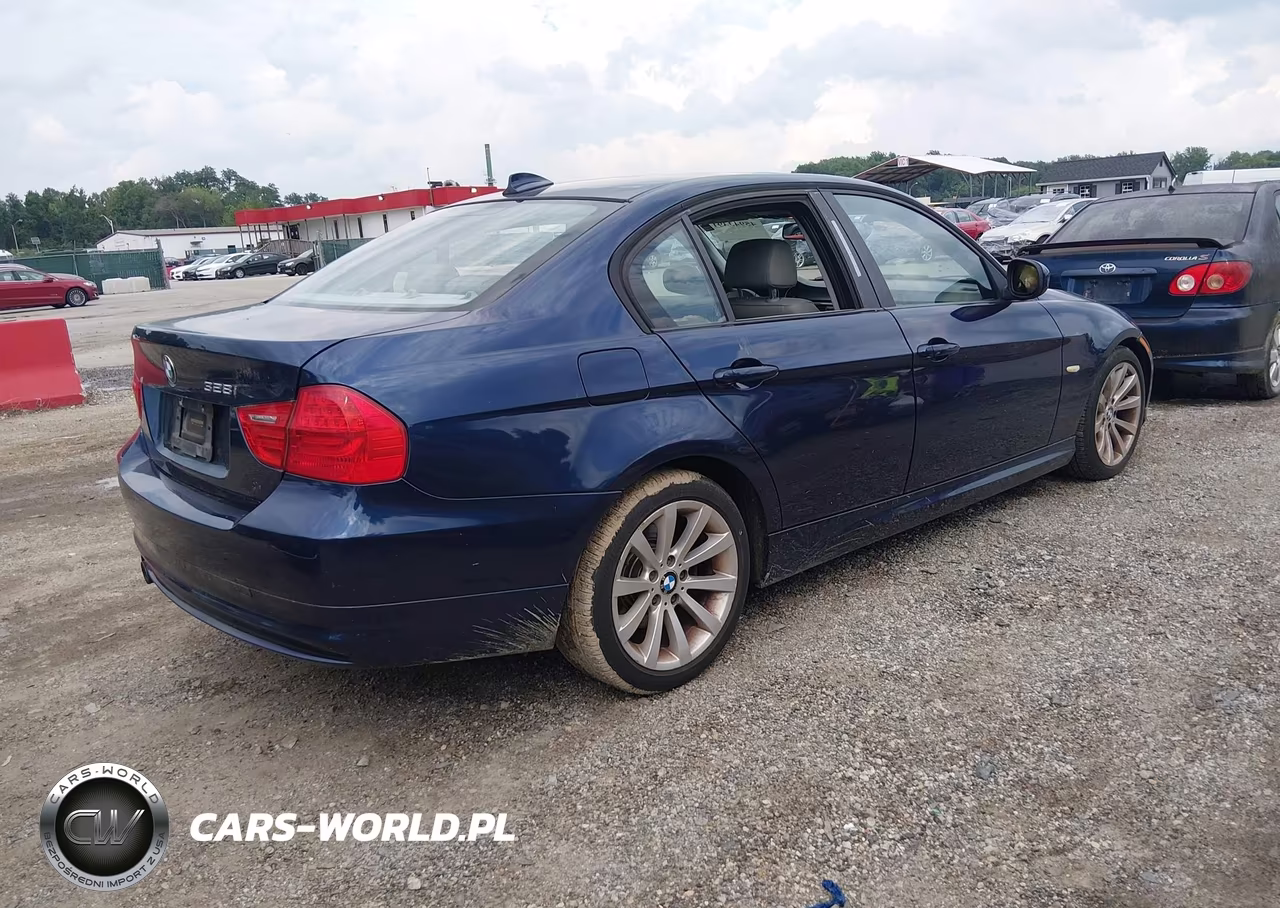 2011 BMW 328I VIN:WBAPH5G52BNM82849 - 4
