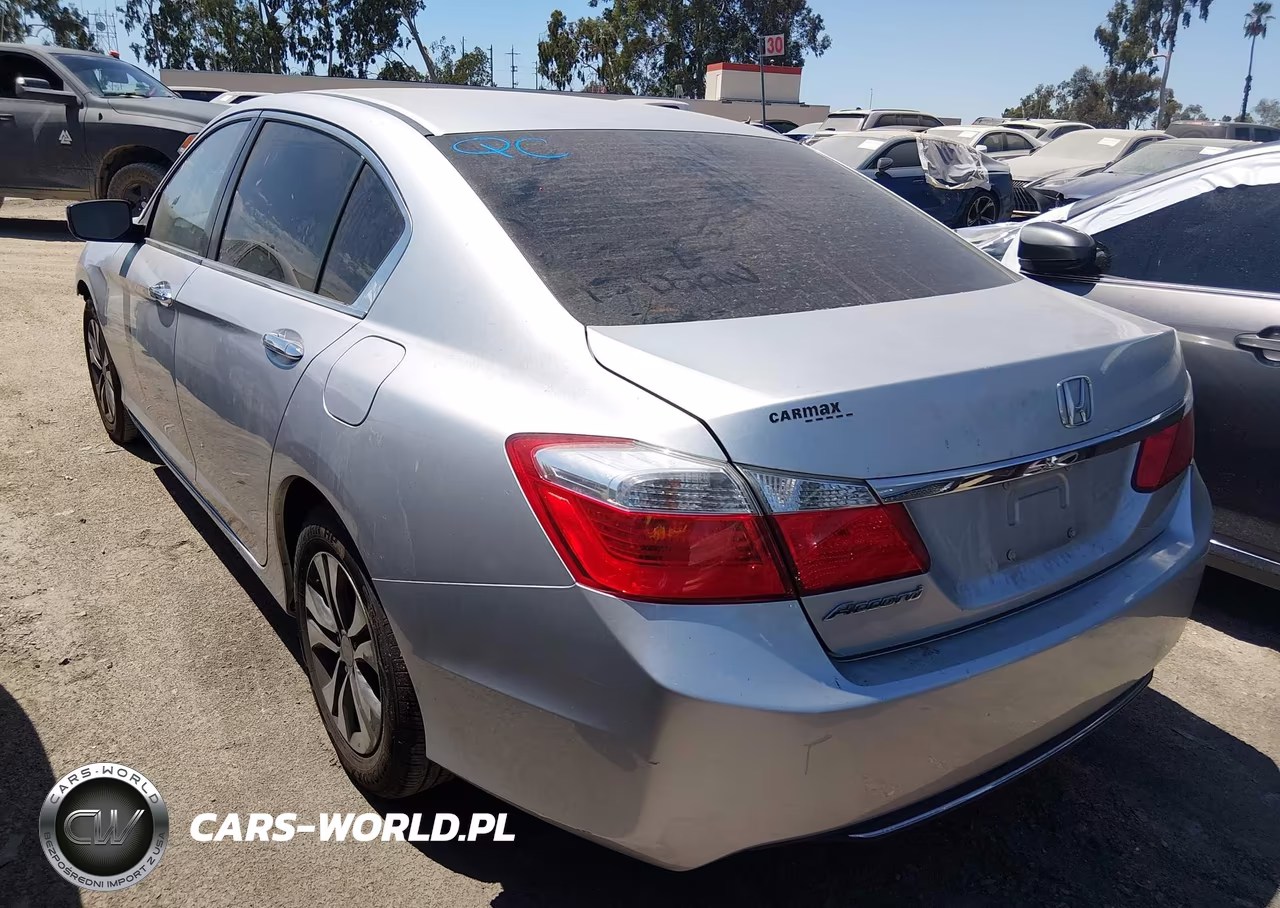 2015 Honda Accord Lx VIN:1HGCR2F3XFA187879 - 3