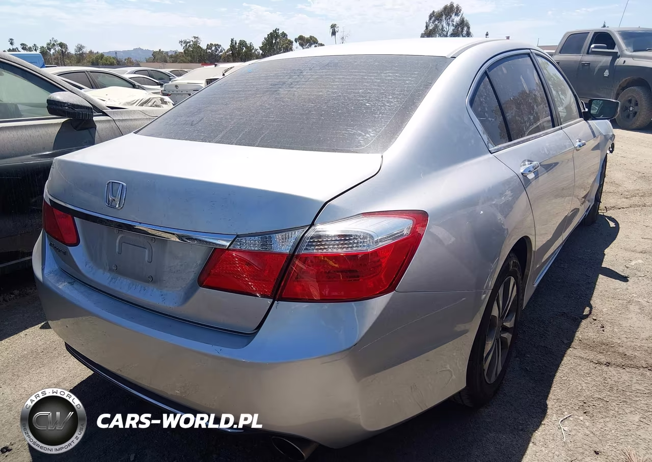 2015 Honda Accord Lx VIN:1HGCR2F3XFA187879 - 4