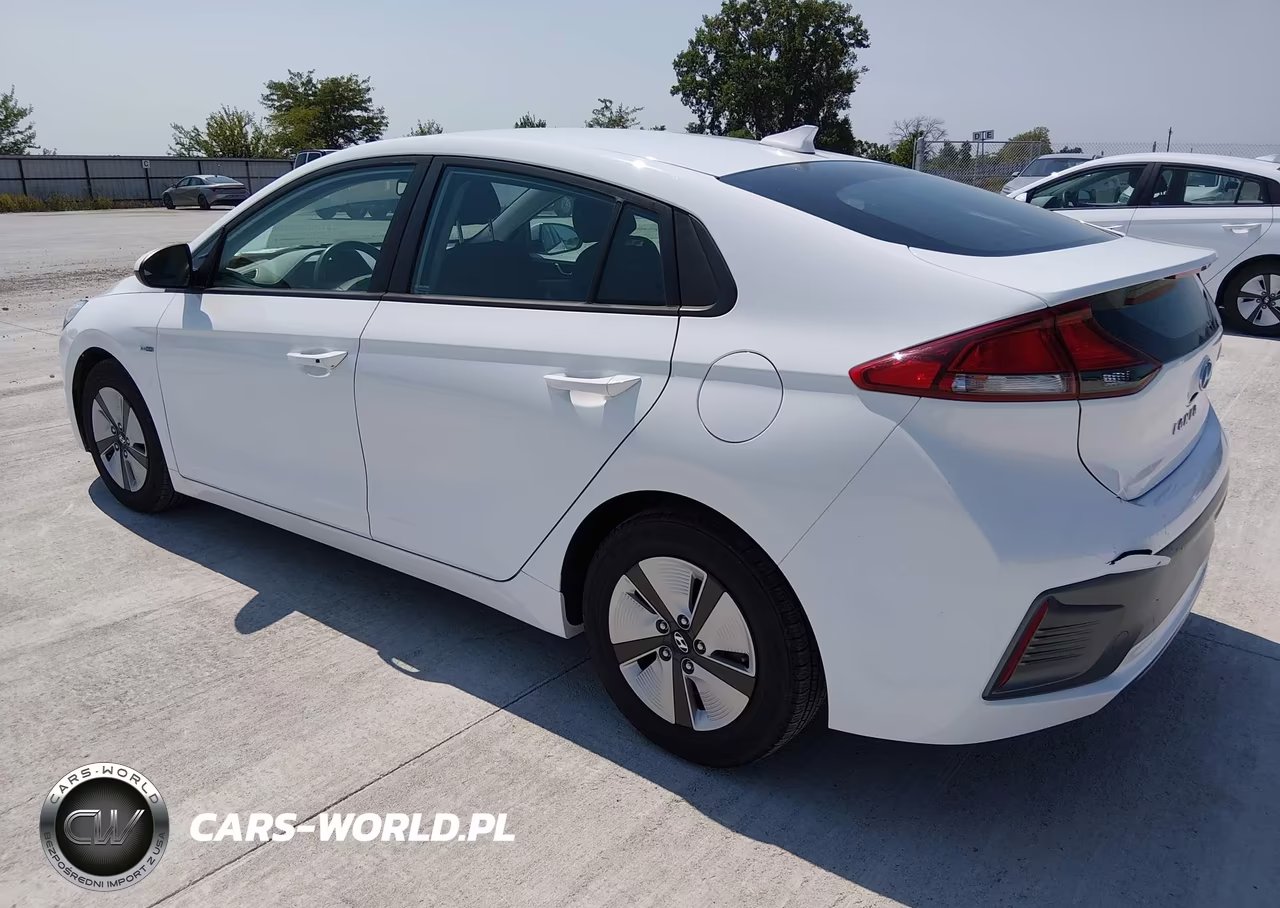 2020 Hyundai Ioniq Hybrid Blue VIN:KMHC65LC2LU232980 - 3