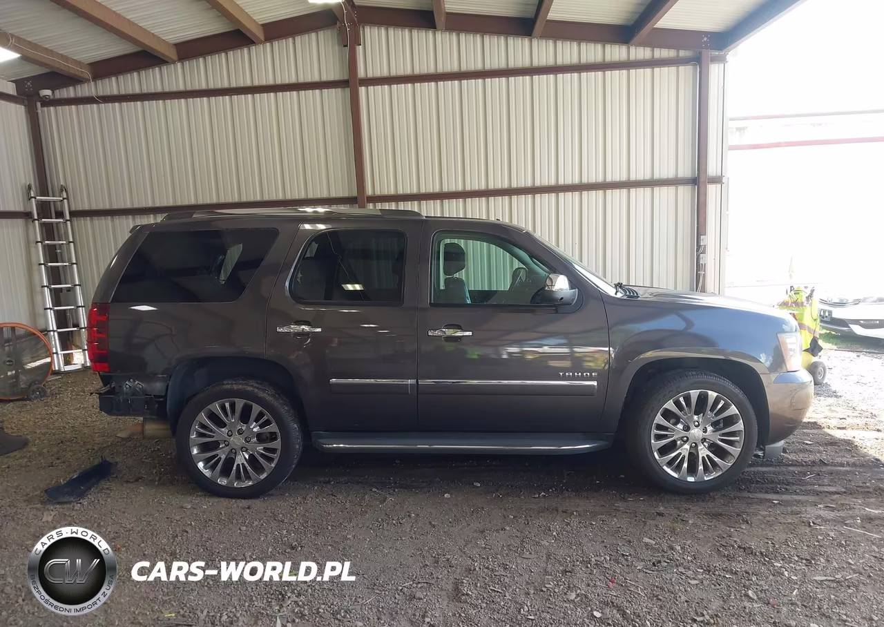 2010 Chevrolet Tahoe Ltz VIN:1GNUCCE06AR104984 - 14