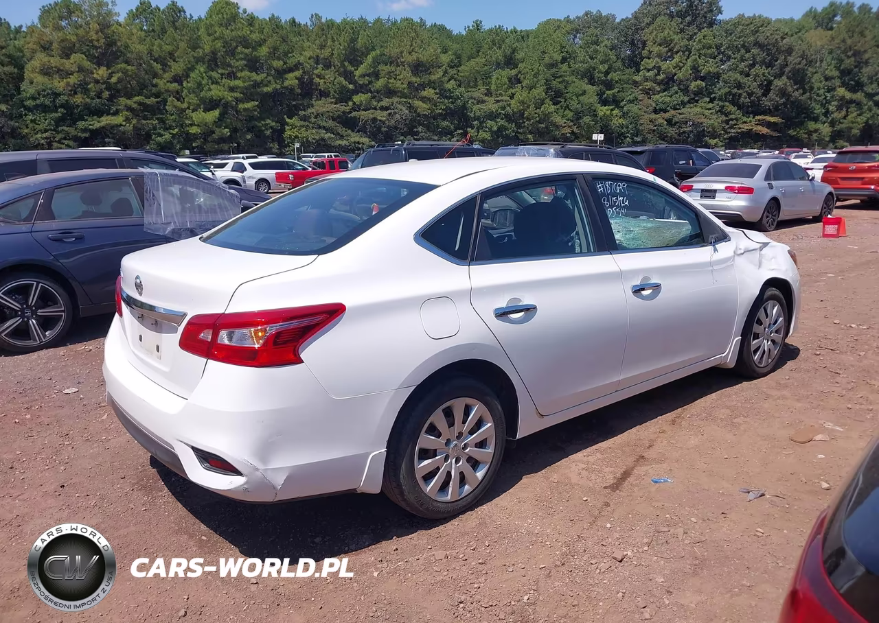 2017 Nissan Sentra S VIN:3N1AB7AP7HY298716 - 4