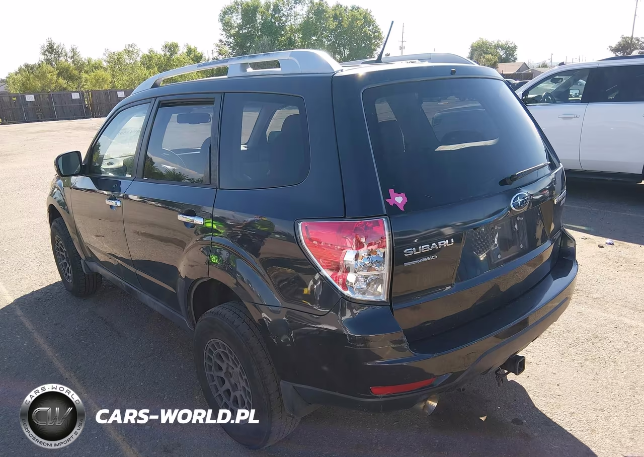 2011 Subaru Forester 2.5X Touring VIN:JF2SHAHC9BH702006 - 3