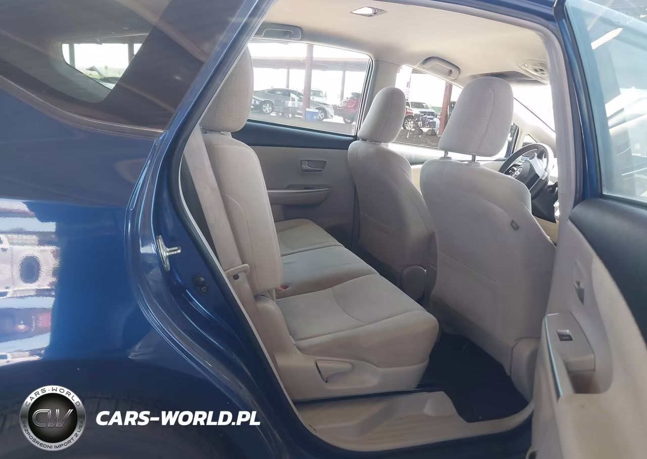 2013 Toyota Prius V Three VIN:JTDZN3EU6D3210936 - 8