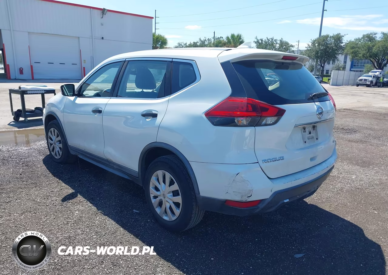 2018 Nissan Rogue S VIN:KNMAT2MVXJP554068 - 3