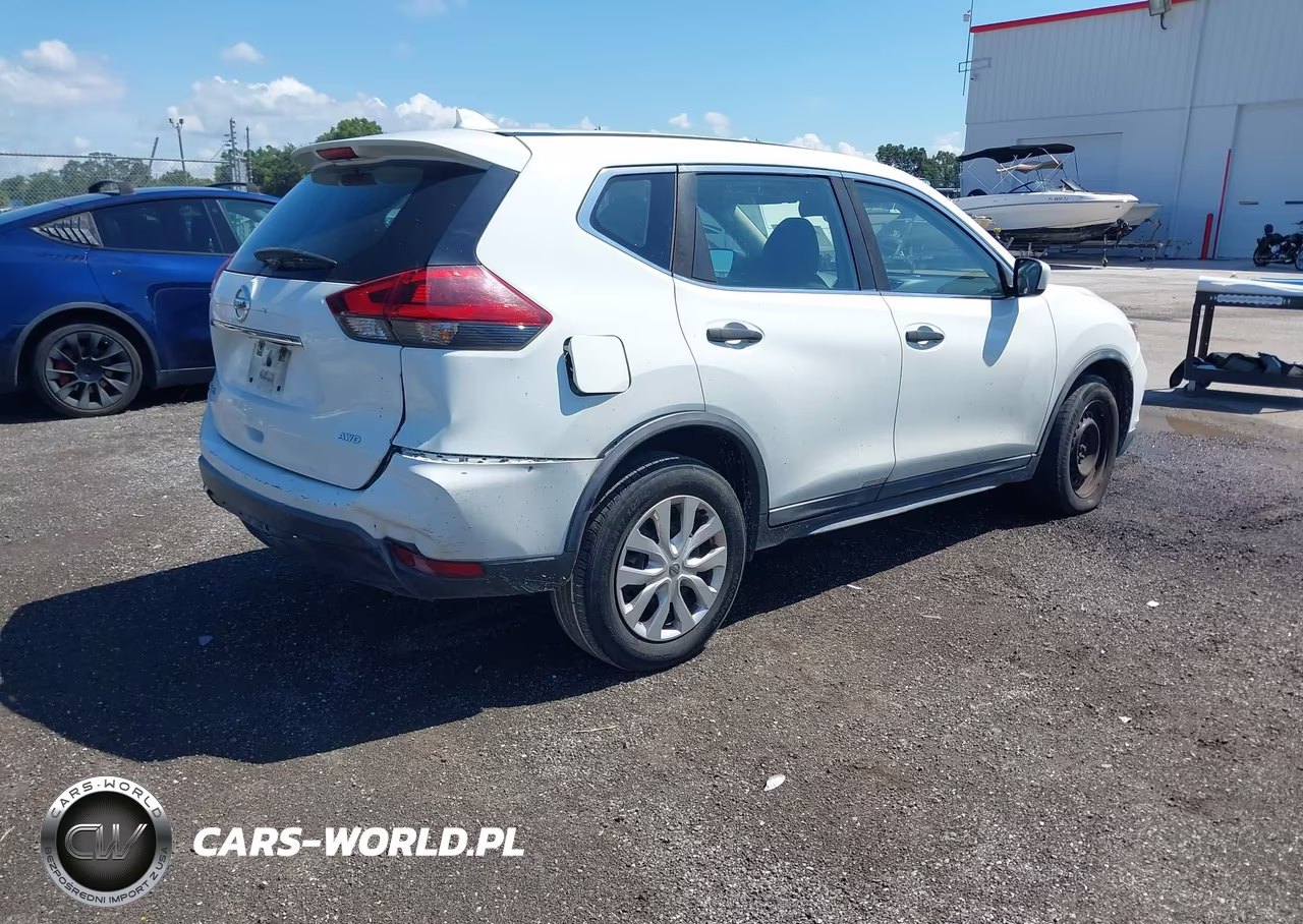 2018 Nissan Rogue S VIN:KNMAT2MVXJP554068 - 4