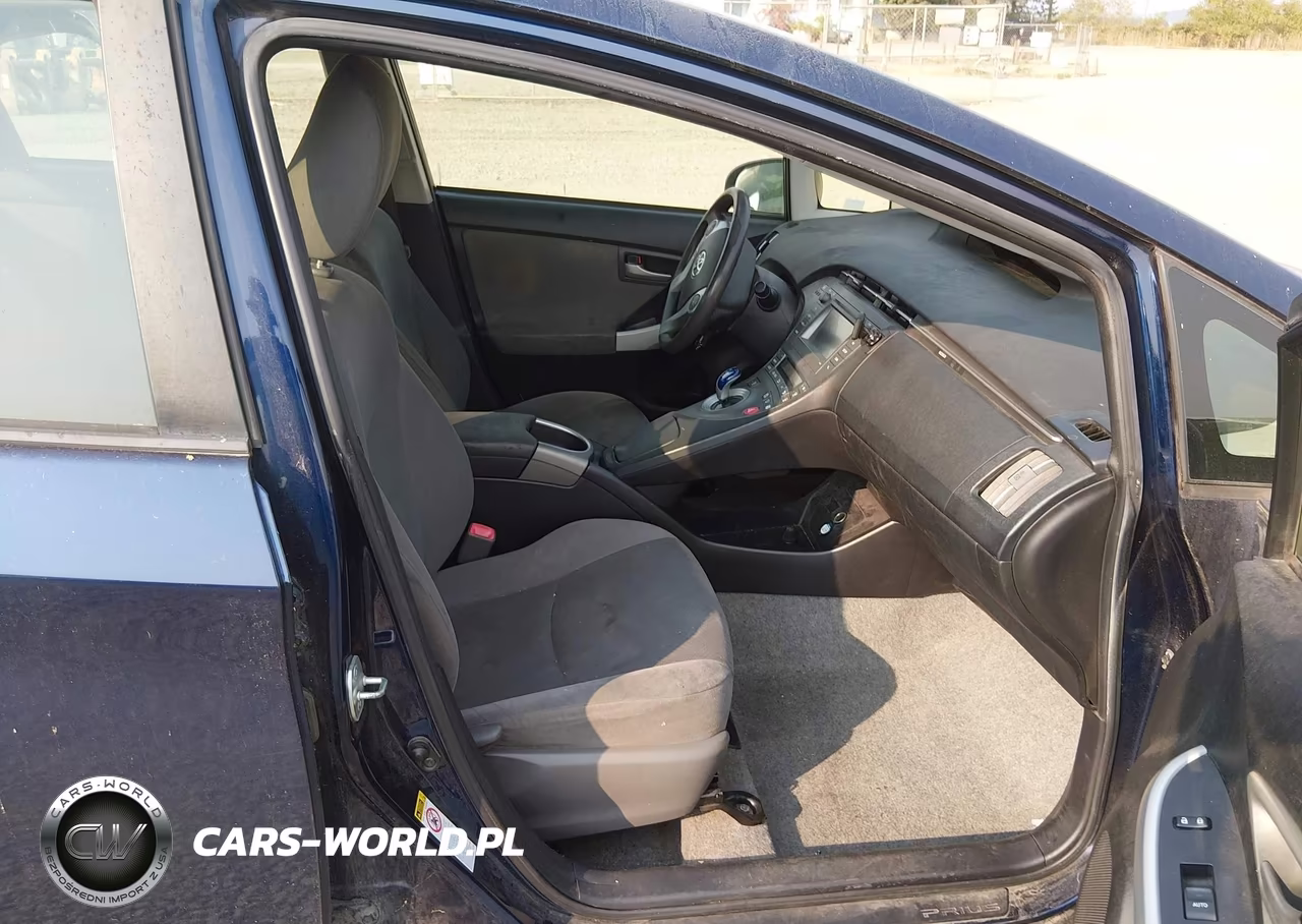 2012 Toyota Prius Two VIN:JTDKN3DU6C1534840 - 5