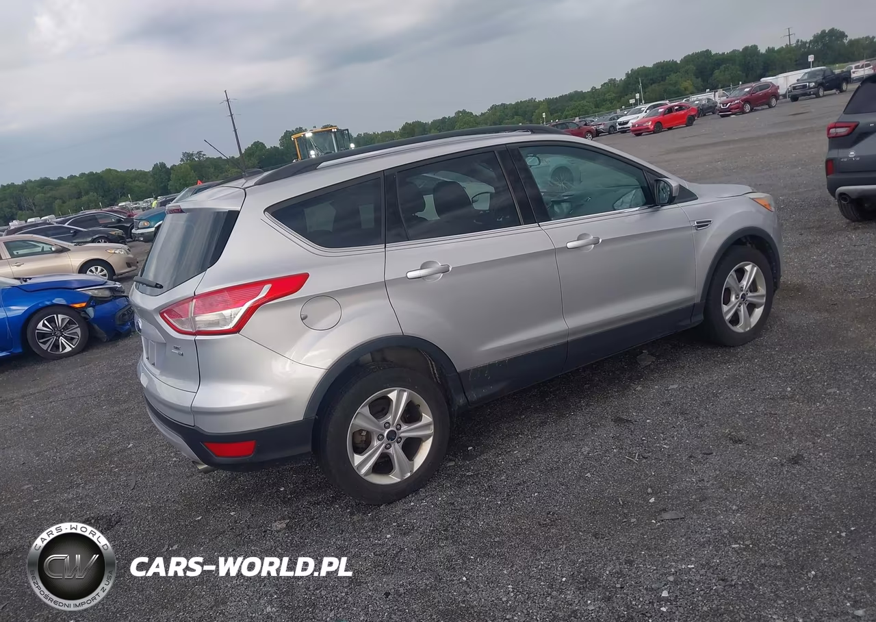 2016 Ford Escape Se VIN:1FMCU9GX5GUB19007 - 4