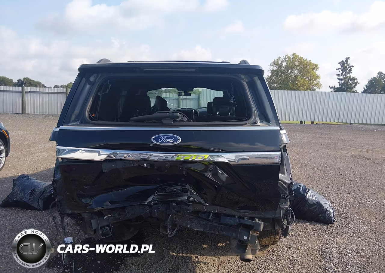2018 Ford Expedition Limited VIN:1FMJU2AT3JEA38822 - 17