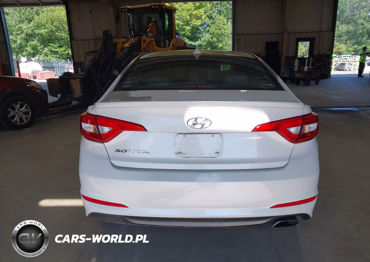 2015 Hyundai Sonata Se VIN:5NPE24AF5FH024915 - 17