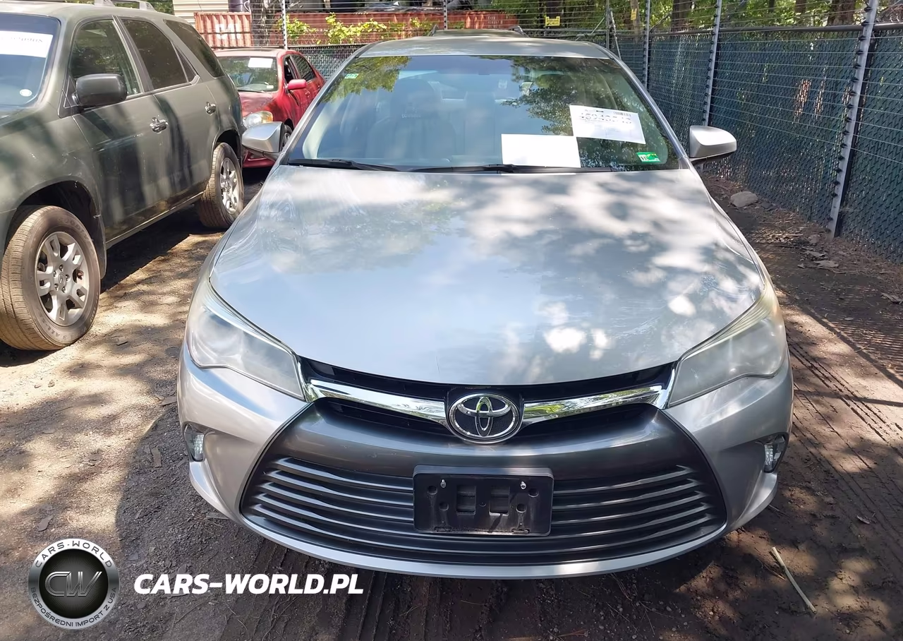 2017 Toyota Camry Le VIN:4T1BF1FK0HU345938 - 12