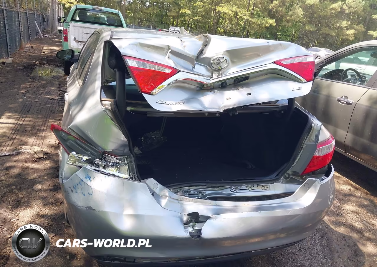 2017 Toyota Camry Le VIN:4T1BF1FK0HU345938 - 16