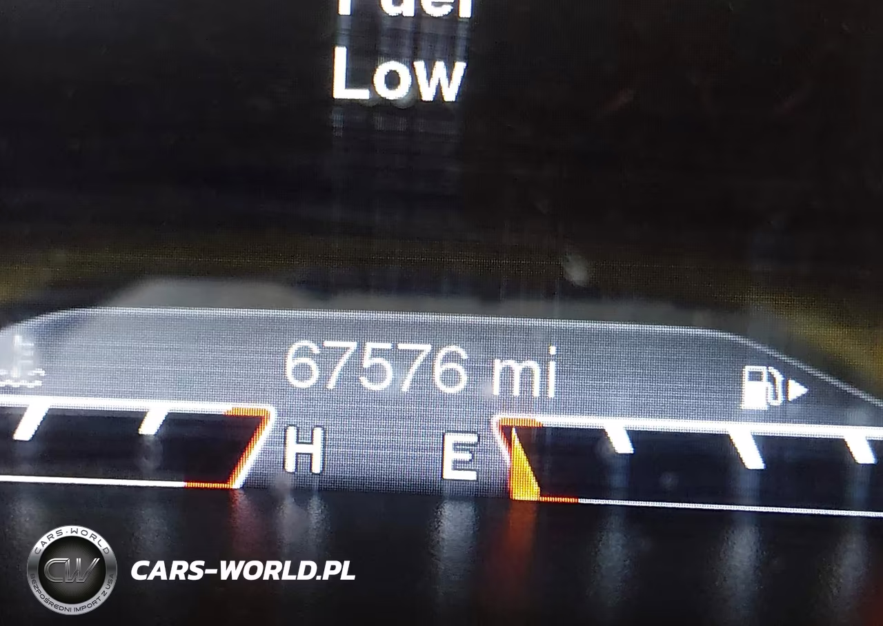 2018 Jeep Cherokee Limited 4X4 VIN:1C4PJMDB1JD500807 - 15