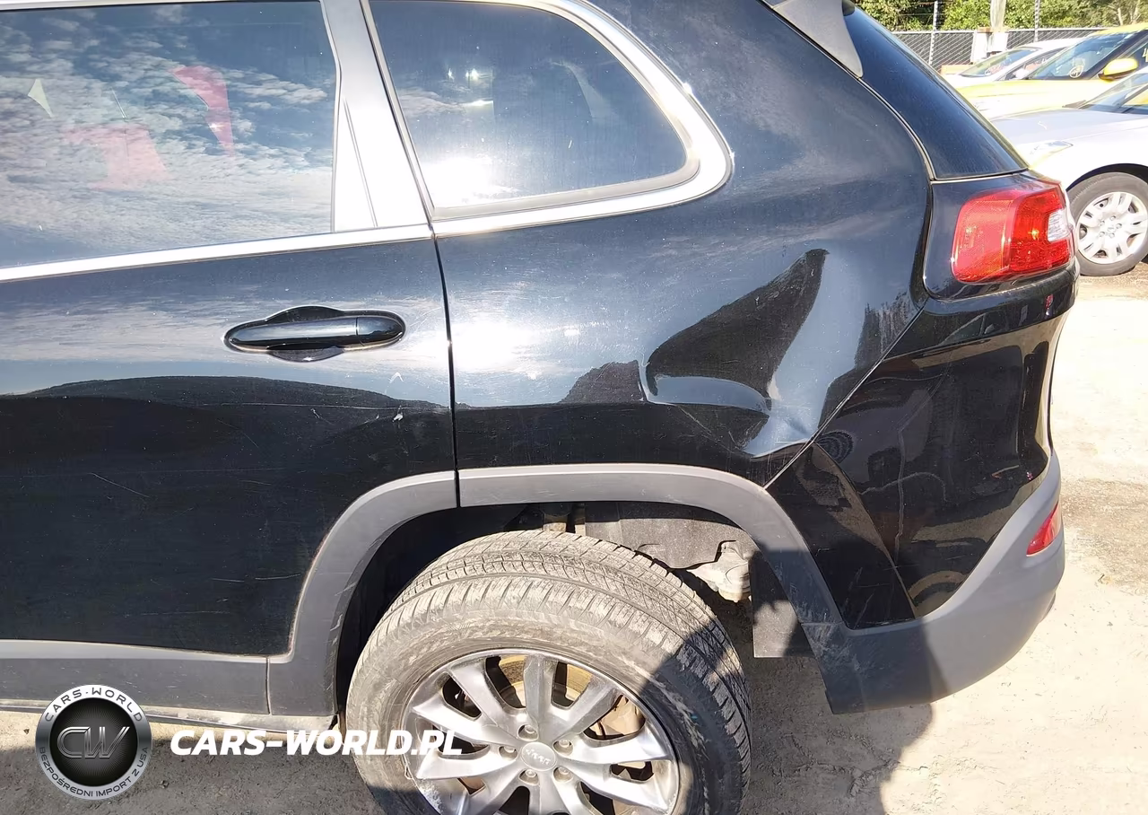 2018 Jeep Cherokee Limited 4X4 VIN:1C4PJMDB1JD500807 - 17