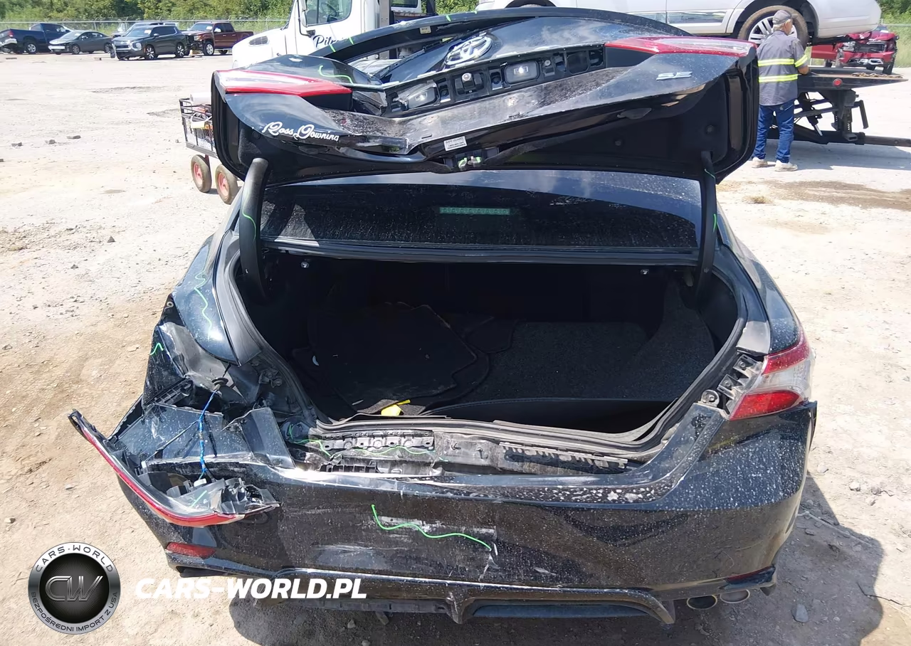 2018 Toyota Camry Se VIN:4T1B11HK9JU592537 - 16