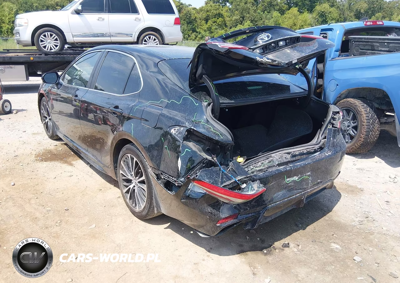 2018 Toyota Camry Se VIN:4T1B11HK9JU592537 - 3