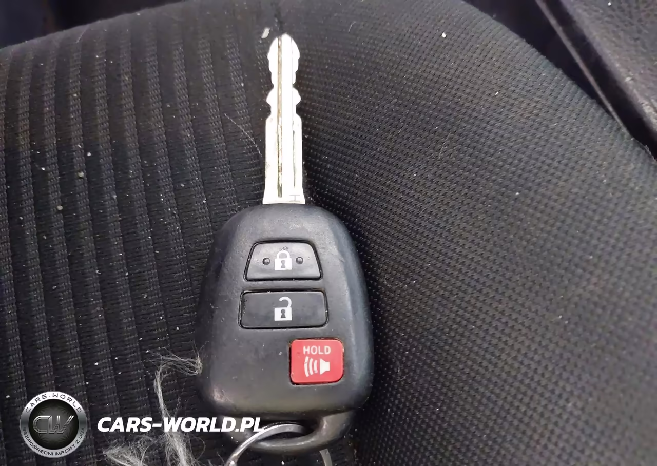 2018 Toyota Rav4 Le VIN:2T3BFREV8JW793450 - 11
