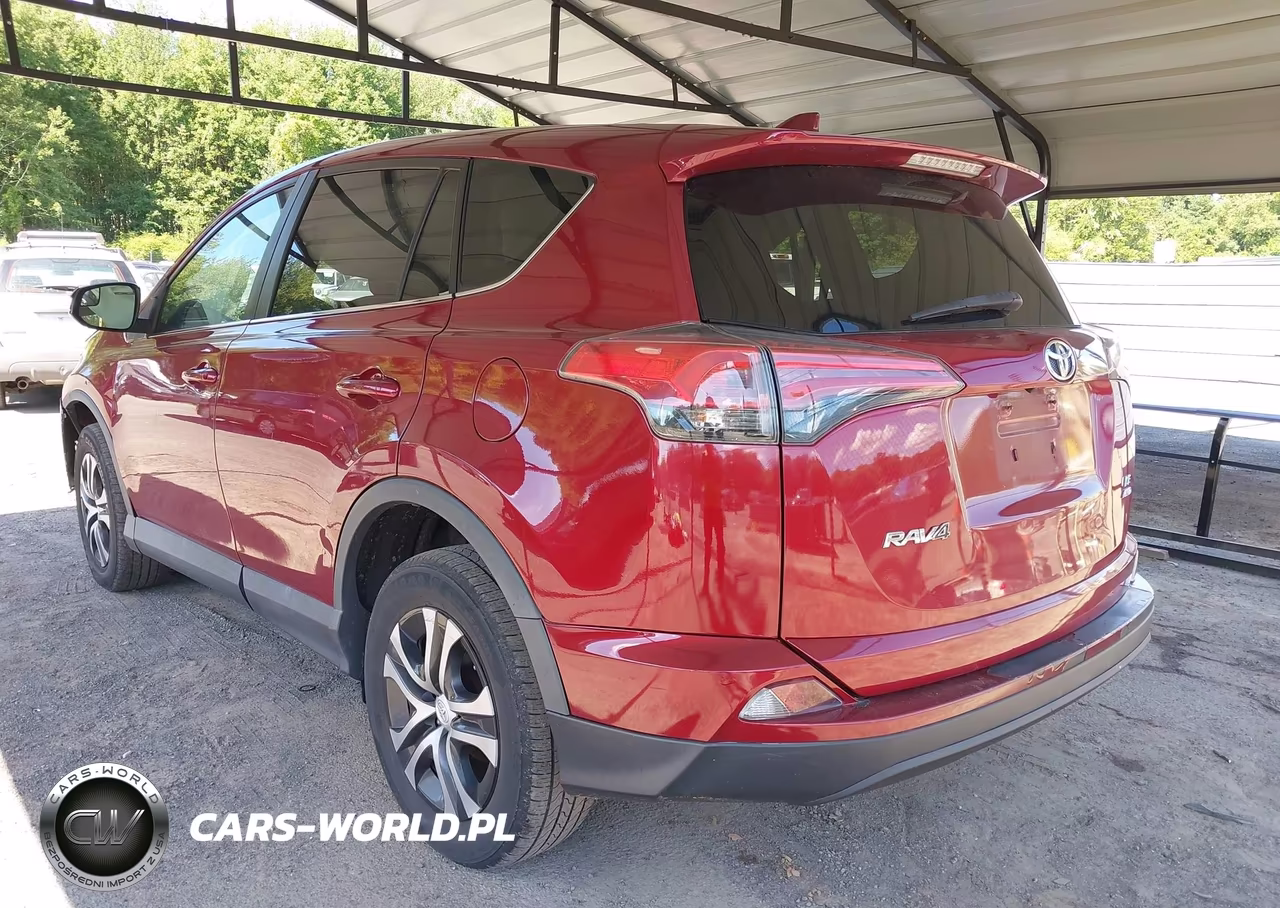 2018 Toyota Rav4 Le VIN:2T3BFREV8JW793450 - 3