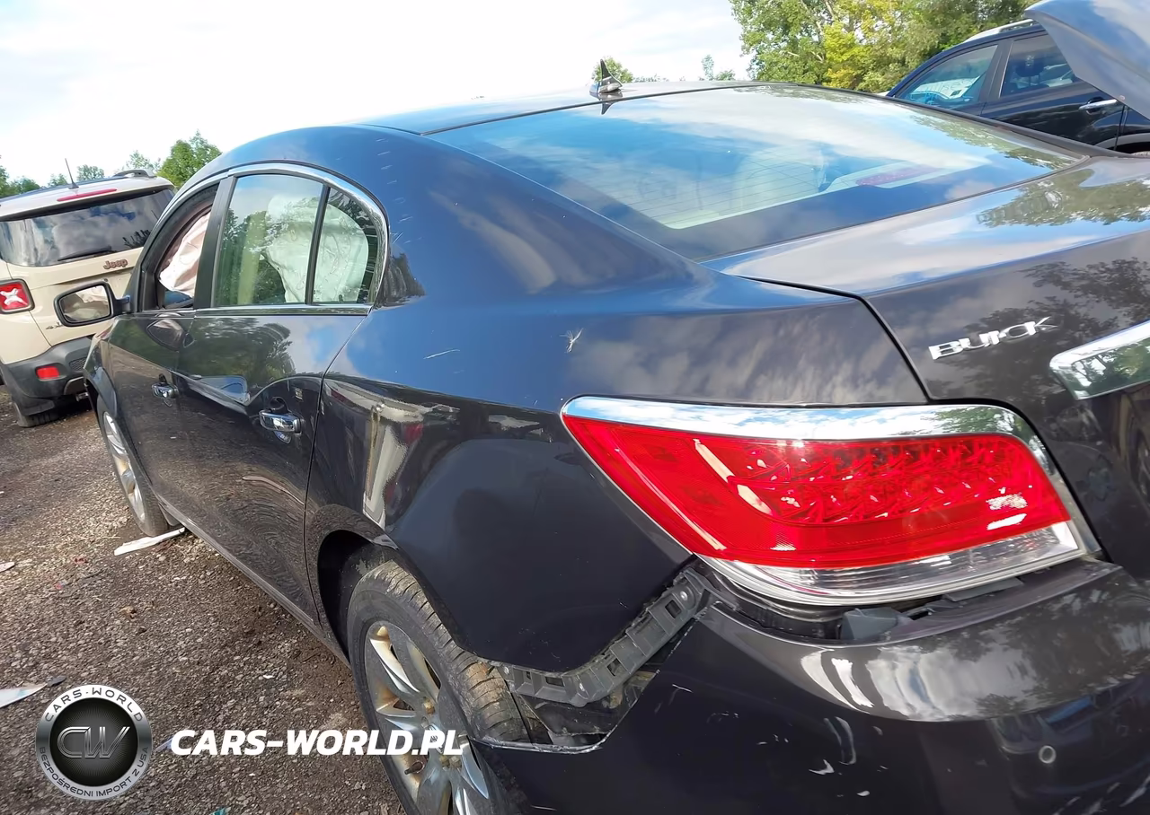 2013 Buick Lacrosse Leather Group VIN:1G4GC5E38DF291500 - 13