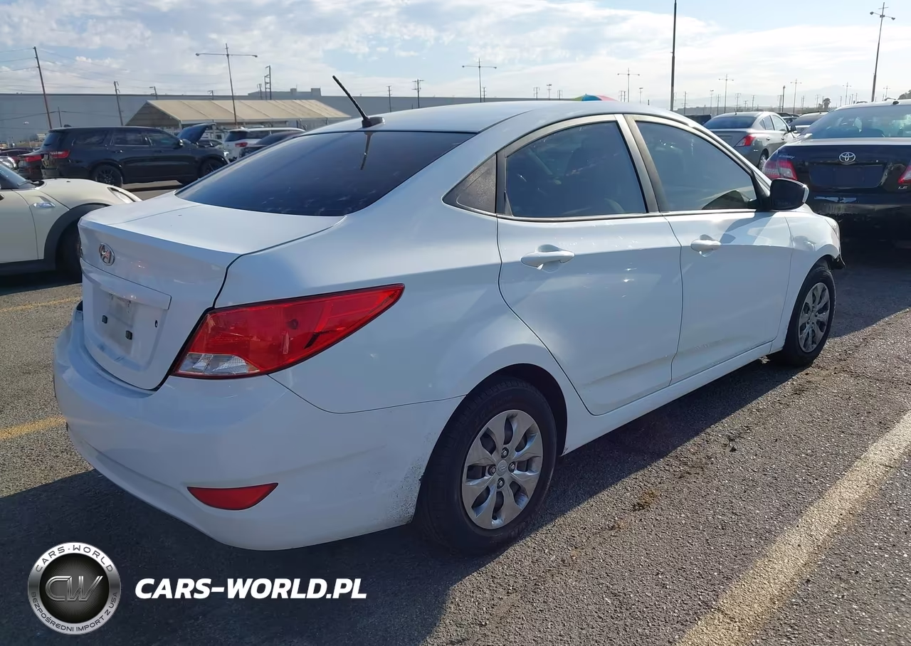 2017 Hyundai Accent Se VIN:KMHCT4AE0HU339752 - 4