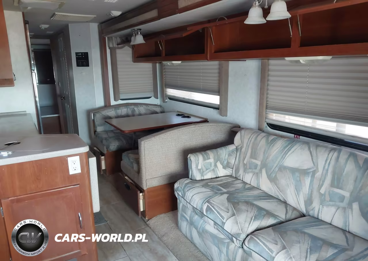 2002 Workhorse Custom Chassis Motorhome Chassis W22 VIN:5B4MP67G223339062 - 8