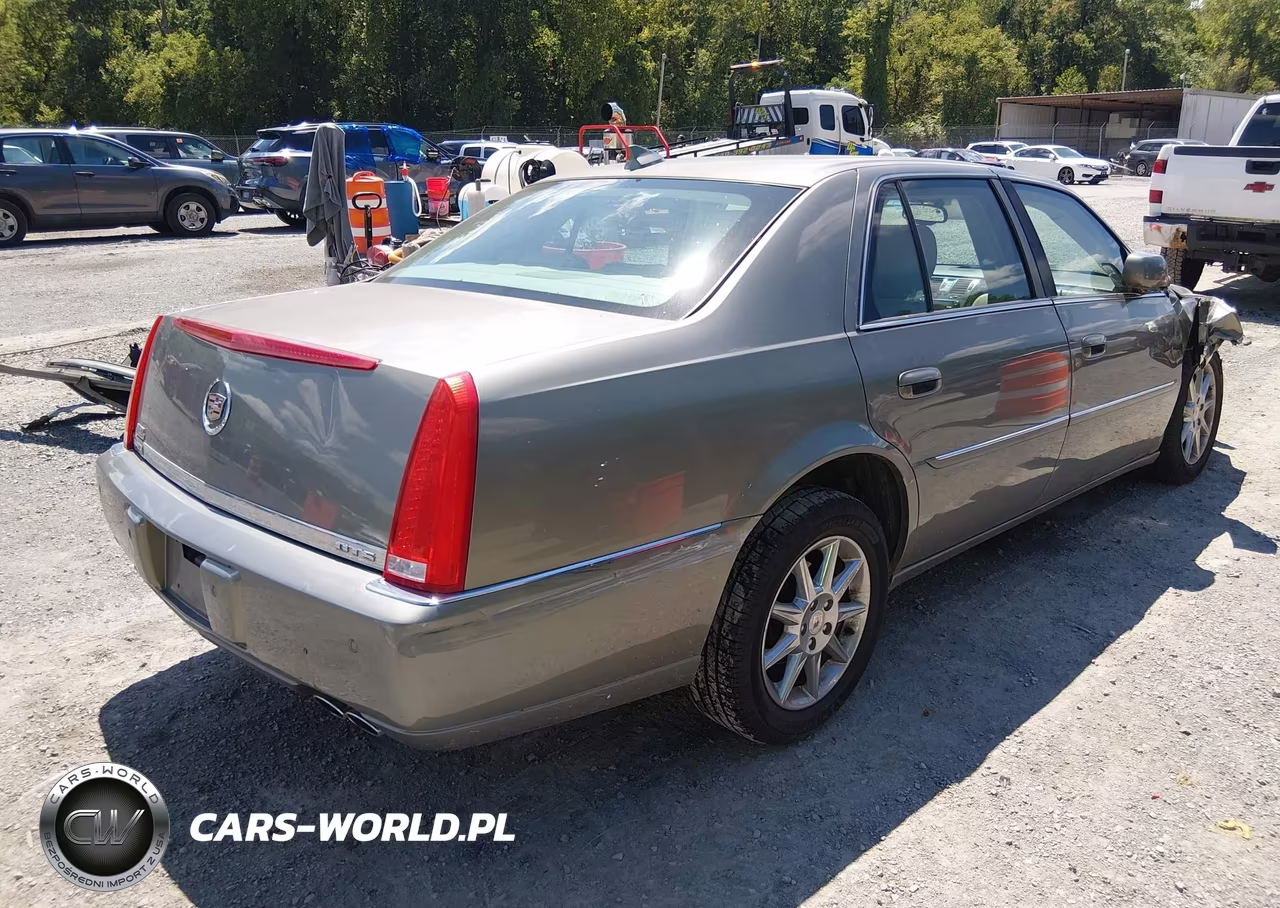 2011 Cadillac Dts Luxury Collection VIN:1G6KD5E6XBU150378 - 4