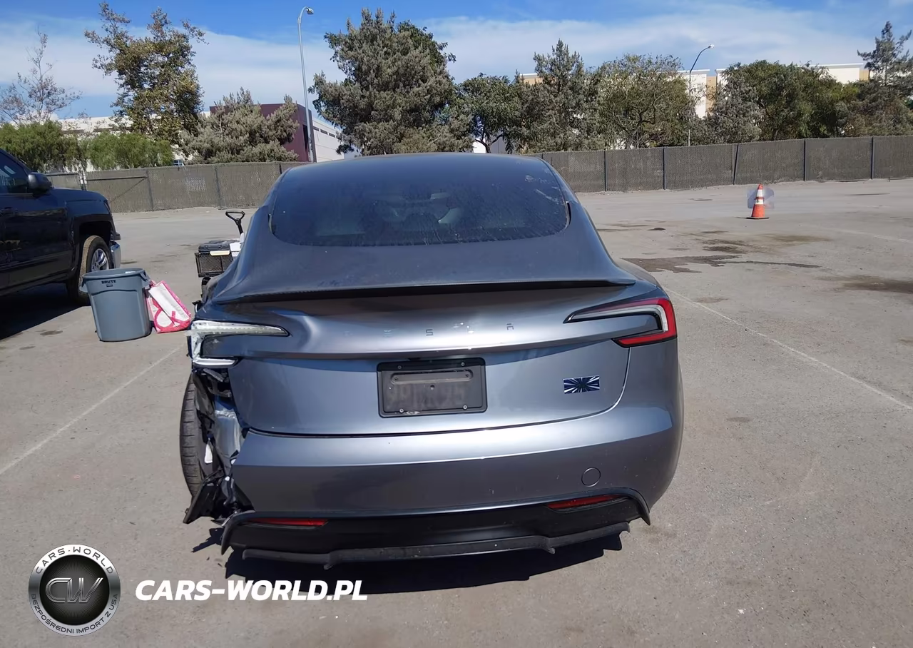 2024 Tesla Model 3 Performance All-Wheel Drive VIN:5YJ3E1ET5RF866718 - 16