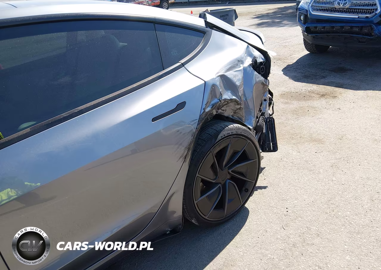 2024 Tesla Model 3 Performance All-Wheel Drive VIN:5YJ3E1ET5RF866718 - 21