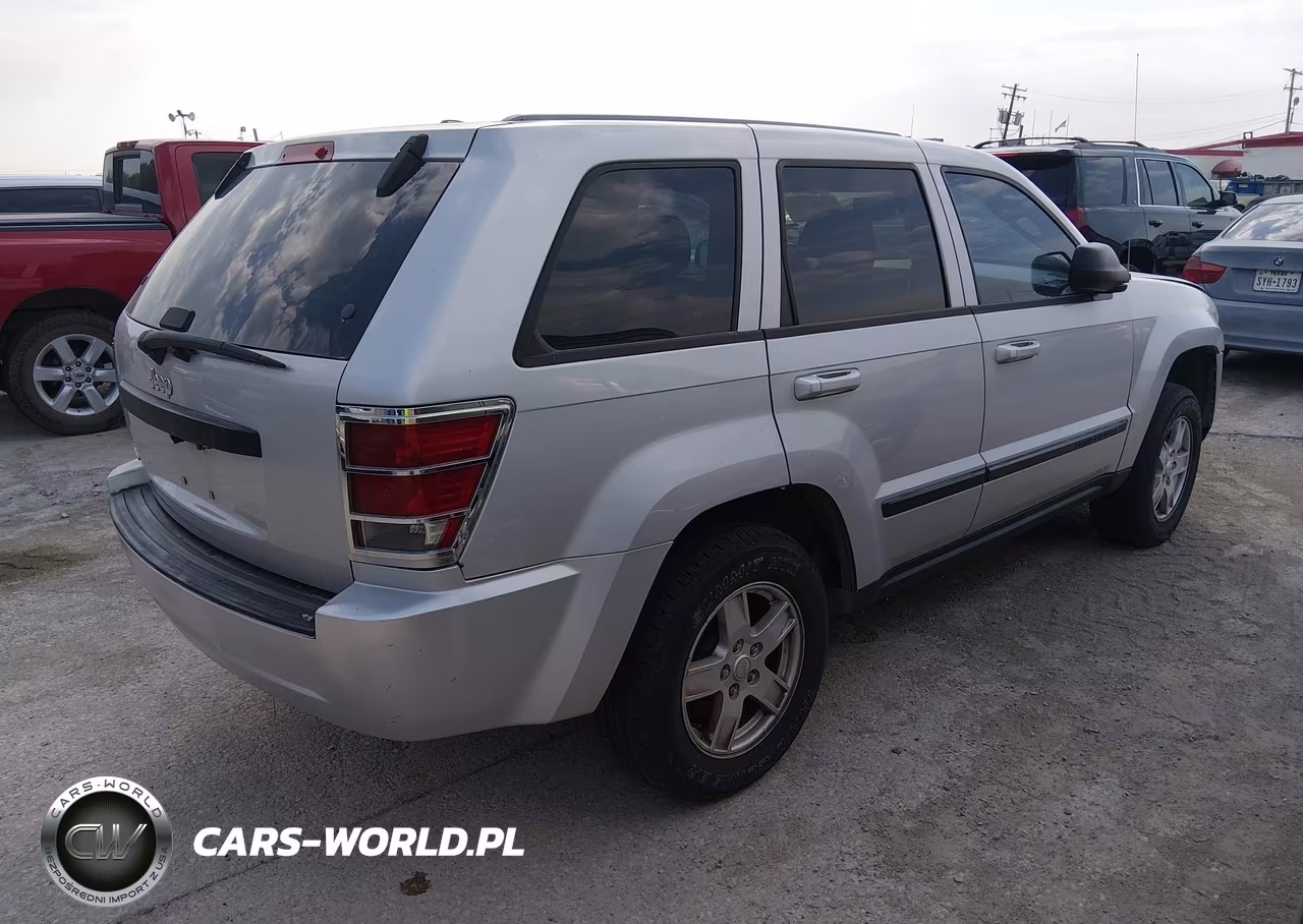 2008 Jeep Grand Cherokee Laredo VIN:1J8GS48K08C121507 - 4