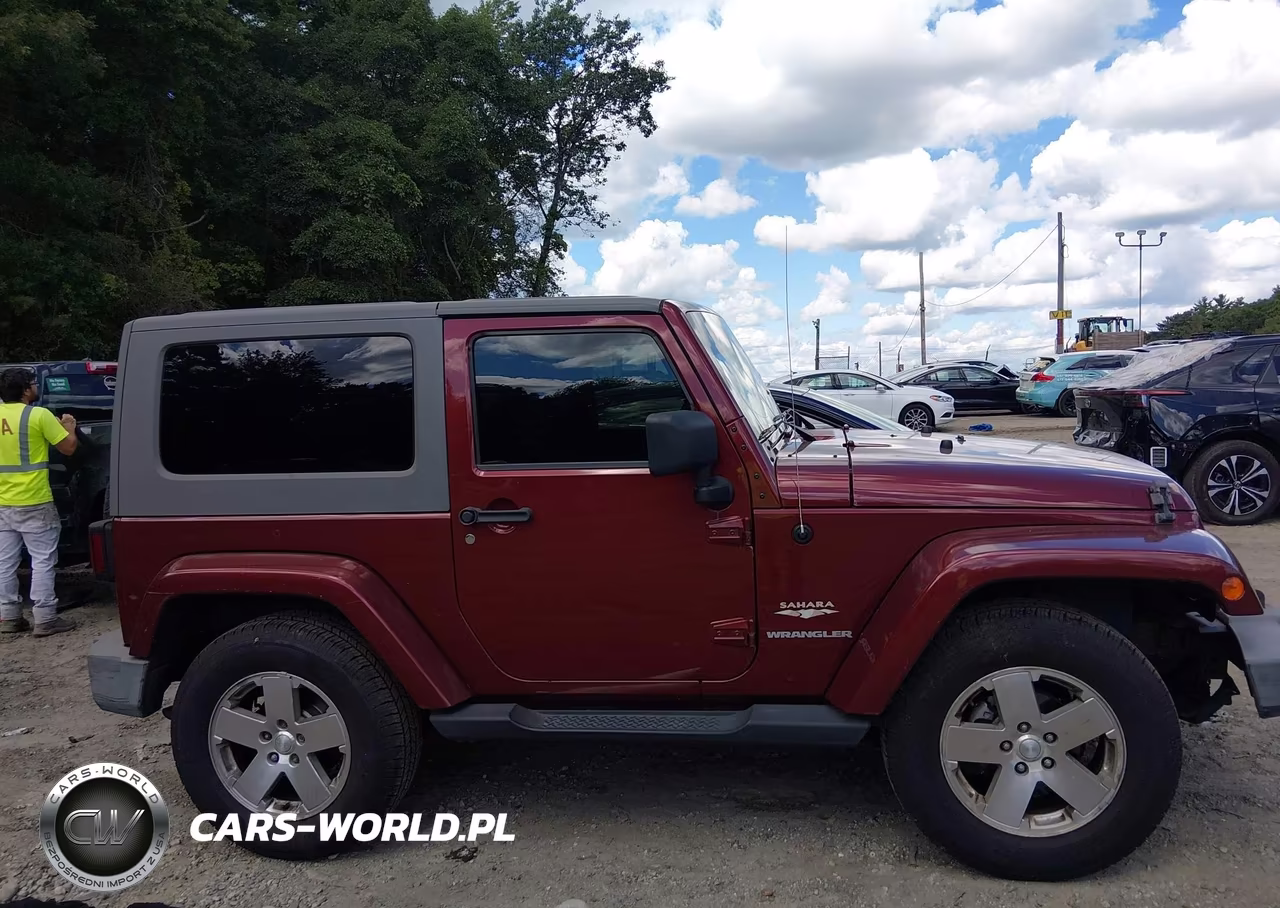 2008 Jeep Wrangler Sahara VIN:1J4FA54178L589611 - 13