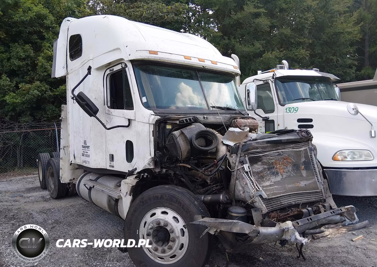 2004 Freightliner Conventional Columbia