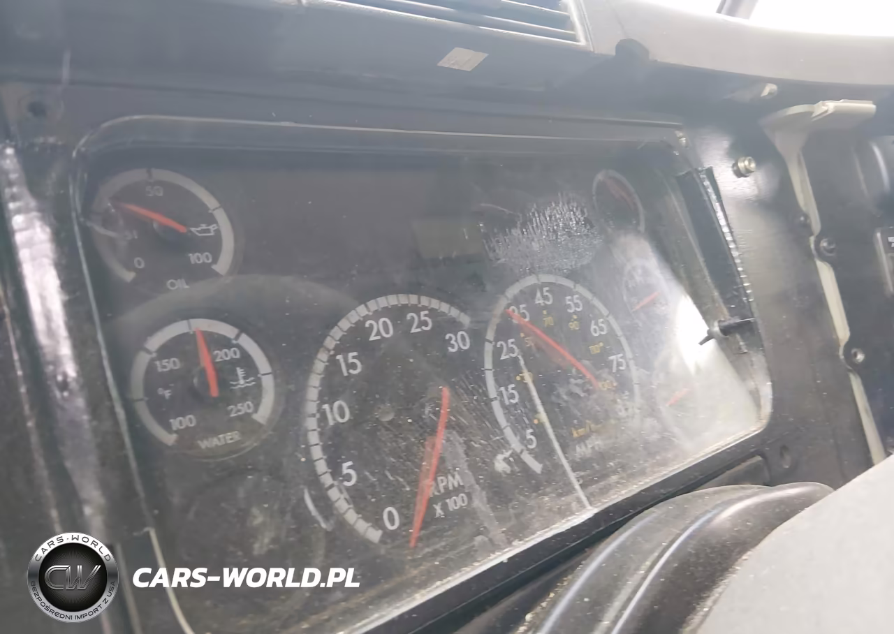 2004 Freightliner Conventional Columbia VIN:1FUJA6CV24LM24739 - 5