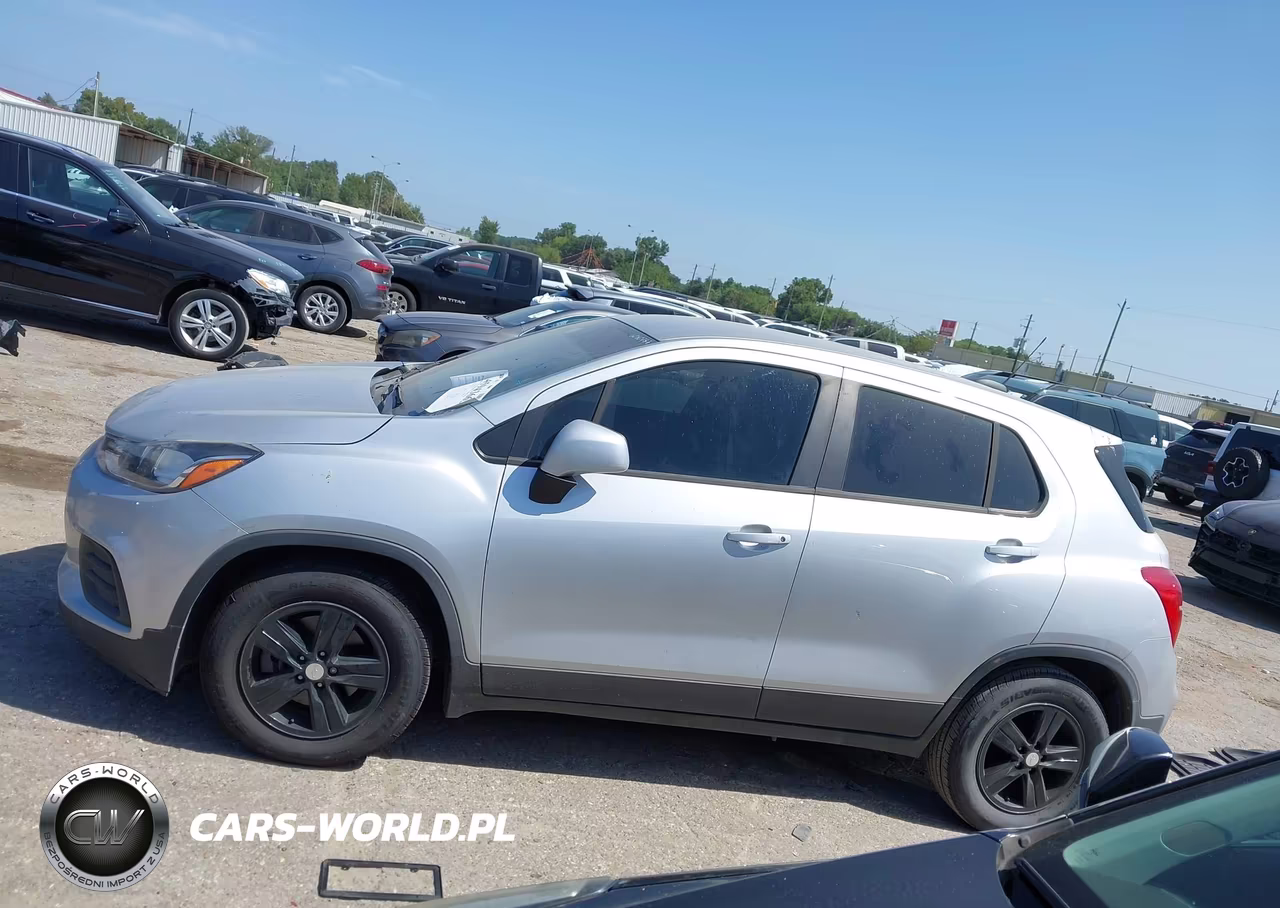 2019 Chevrolet Trax Ls VIN:3GNCJKSB8KL355838 - 13