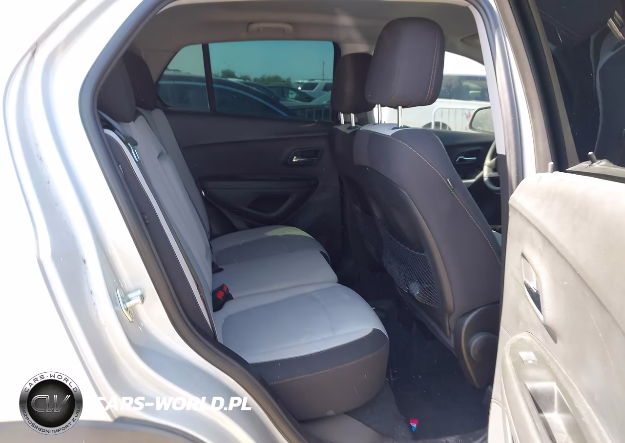 2019 Chevrolet Trax Ls VIN:3GNCJKSB8KL355838 - 8