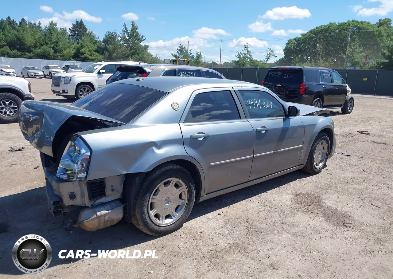 2006 Chrysler 300 Touring VIN:2C3KA53GX6H538743 - 4