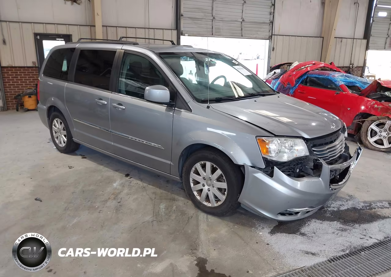 2016 Chrysler Town & Country Touring – zdjęcie 1 z 16